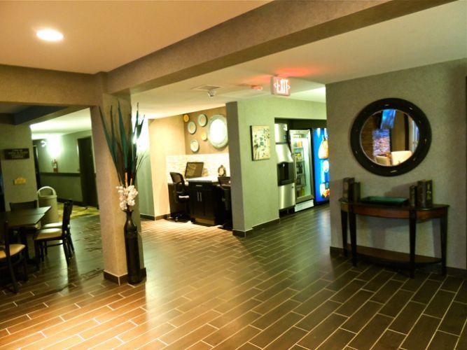 Western Star Inn & Suites Stoughton Eksteriør billede