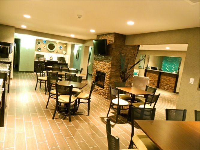 Western Star Inn & Suites Stoughton Eksteriør billede